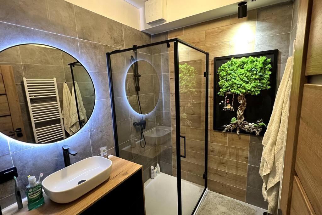 Lake Apartment, 2X Free Garage, 10 Mins To Centre Братислава Екстер'єр фото